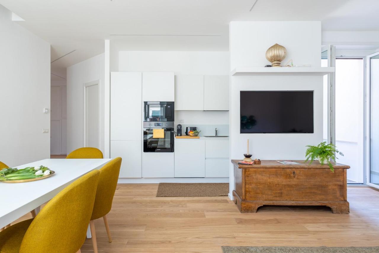 Iflat Wood And Marble Riverfront Appartamento